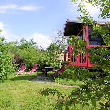 Les Roulottes Et Cabanes Du Livradois Cunlhat Buitenkant foto
