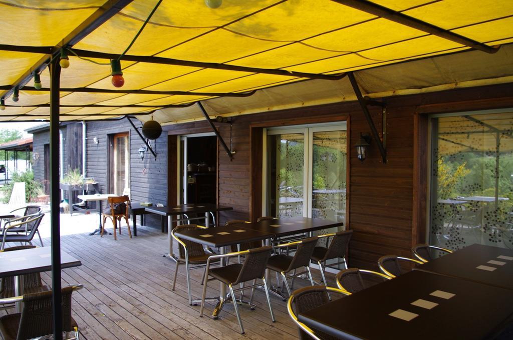Les Roulottes Et Cabanes Du Livradois Cunlhat Buitenkant foto